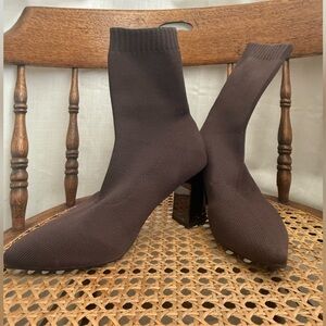 SHEIN Brown Knit Sock Boots | Pointed Toe Block Heel | Size (US 7)